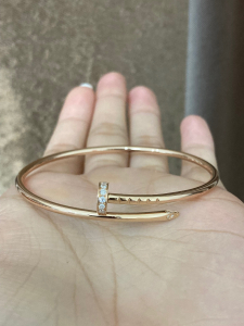 JUSTE UN CLOU BRACELETS gold with diamonds