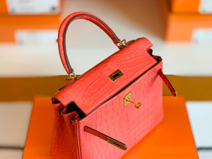 HM KL 25 Crocodile Leather  A5 Bougainvillier Red