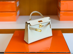 HM mini kl 2 craie 10 color - epsom leather