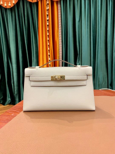 现货 mini kl pochette 22 一代 ck10奶昔白 craie swift 金扣 stamp Z