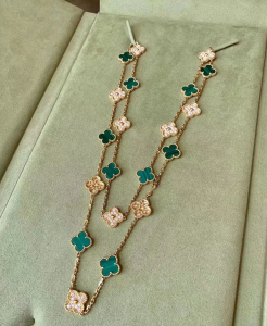 Van Cleef & Arpels Vintage Alhambra long necklace, 20 motifs , gold, Diamond, Mother-of-pearl