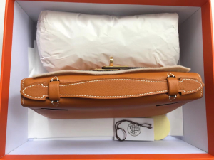 MiniKL pochette 1H toffee 太妃糖 Swift calfskin Gold hardware