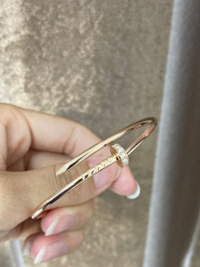 JUSTE UN CLOU BRACELETS gold with diamonds