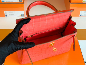 HM KL 25 Crocodile Leather  A5 Bougainvillier Red