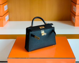 MiniKL二代19cm 黑色 Epsom皮 金扣 Black Color