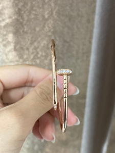 JUSTE UN CLOU BRACELETS gold with diamonds