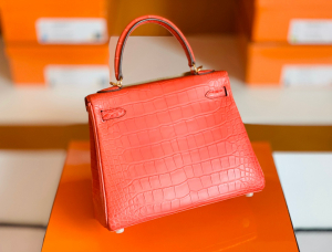 HM KL 25 Crocodile Leather  A5 Bougainvillier Red