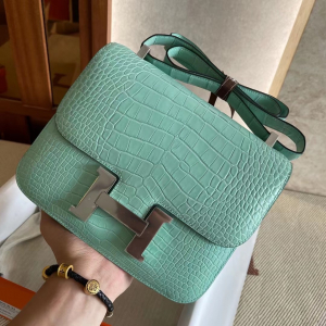 Saudi Arabia HM Constance 24 Matte Alligator Crocodile 6U Peppermint Green