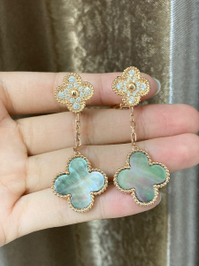 Magic Alhambra Earrings in 18k Pink Gold set with 2 motifs of Mother-of-pearl and Diamonds