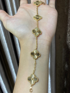Van Cleef & Arpels Vintage Alhambra Bracelet in 18k Yellow Gold with 5 Motifs