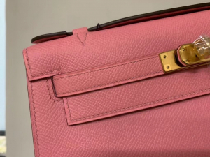 HM expo dubai kl pochette pink color