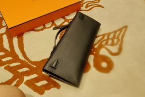 Expo 2020 Dubai HM kellt cut swift black color
