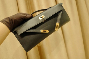 Expo 2020 Dubai HM kellt cut swift black color