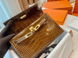Hong Kong HM KL Pochette CC31 Miel Shiny Alligator Crocodile