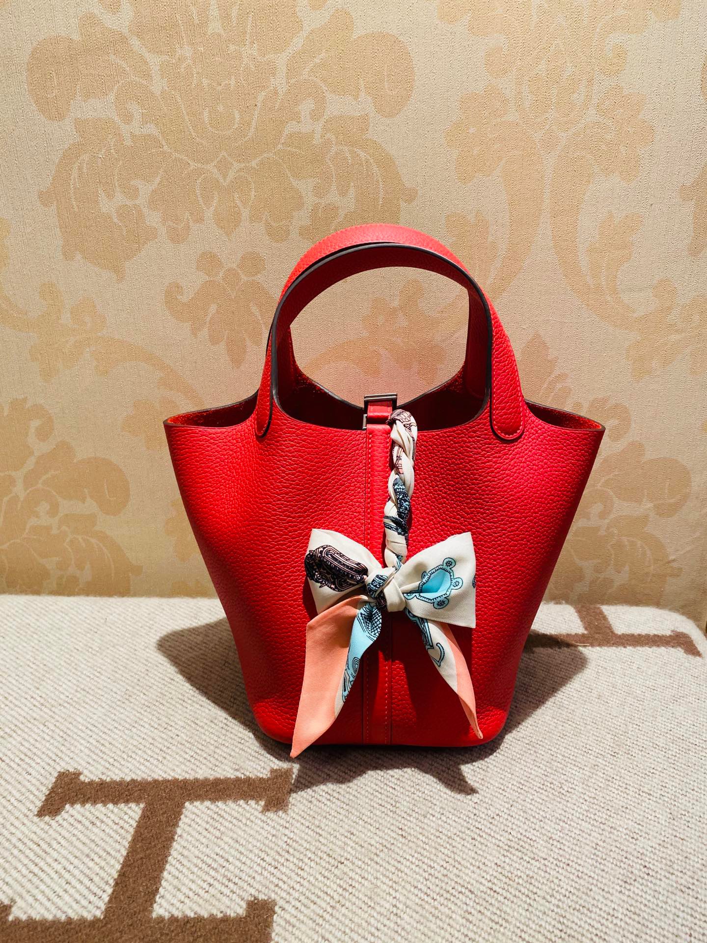 现货 Picotin Lock 18 水桶菜蓝子 Q5国旗红 clemence大牛 超级松软舒适哈 漂亮~~ 蝴蝶结不能送 需另付费[调皮]