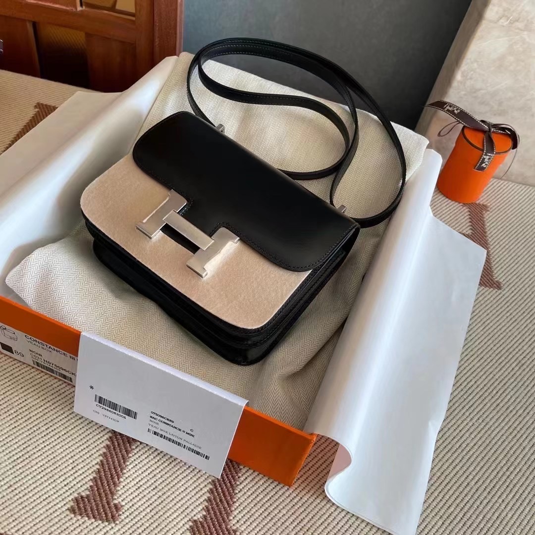 Qatar Al Jumaliyah HM Constance 18cm Box calfskin CC89 Noir PHW