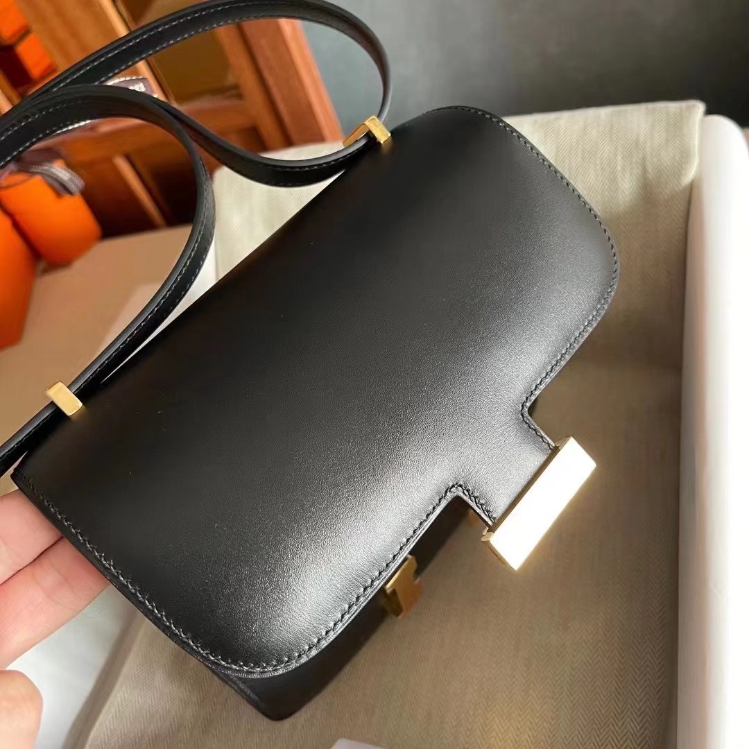Qatar Al Jumaliyah HM Constance 18cm Box calfskin CC89 Noir GHW