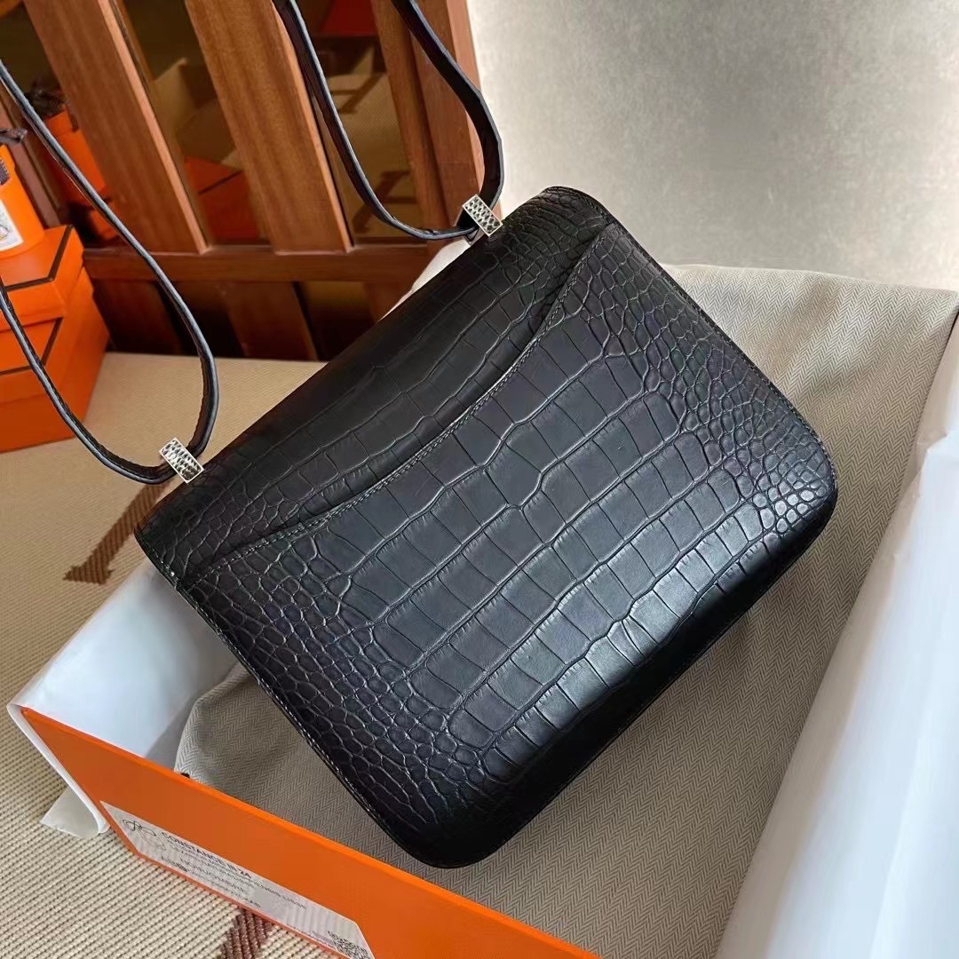 Dubai HM Constance 24cm 89 Noir Matte Alligator Crocodile 配蜥蜴扣