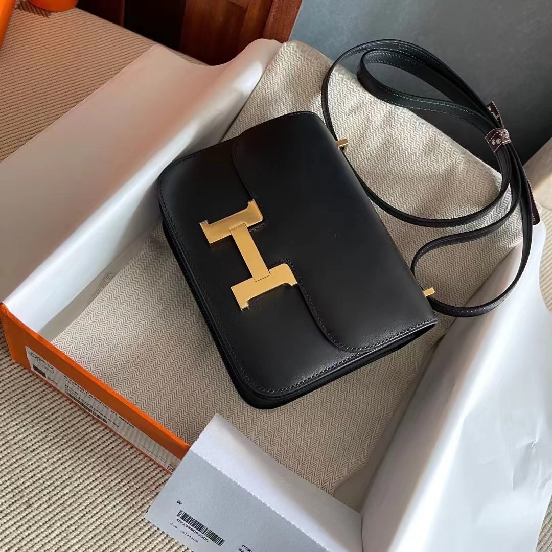 Qatar Al Jumaliyah HM Constance 18cm Box calfskin CC89 Noir GHW