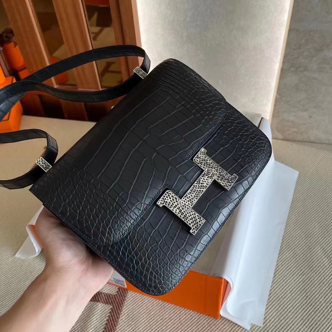 Dubai HM Constance 24cm 89 Noir Matte Alligator Crocodile 配蜥蜴扣