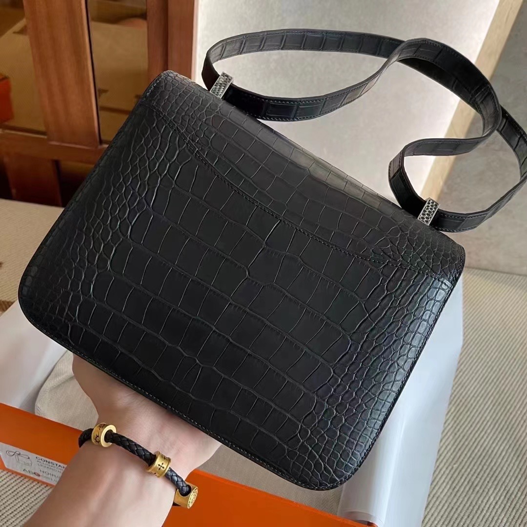 Dubai HM Constance 24cm 89 Noir Matte Alligator Crocodile 配蜥蜴扣