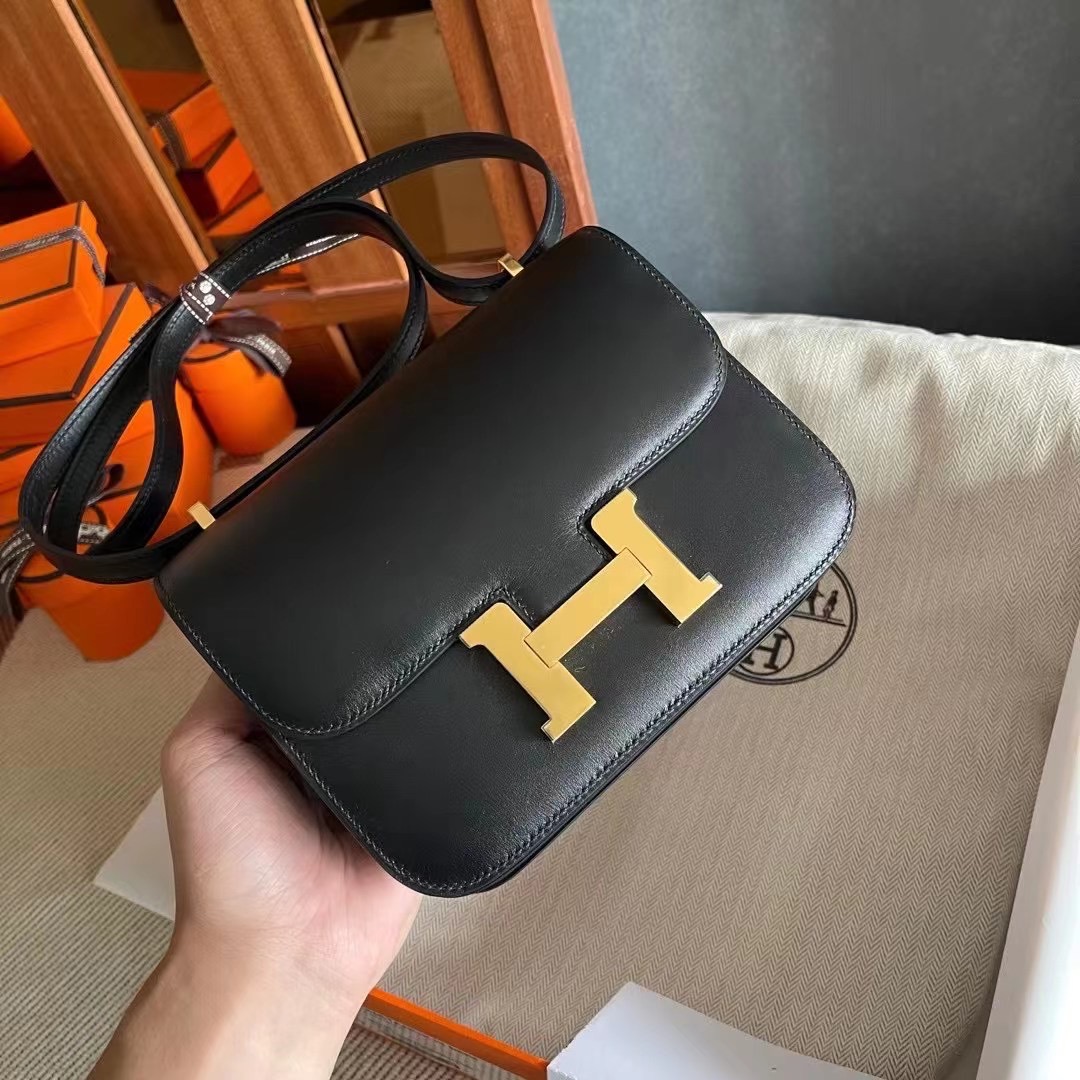 Qatar Al Jumaliyah HM Constance 18cm Box calfskin CC89 Noir GHW