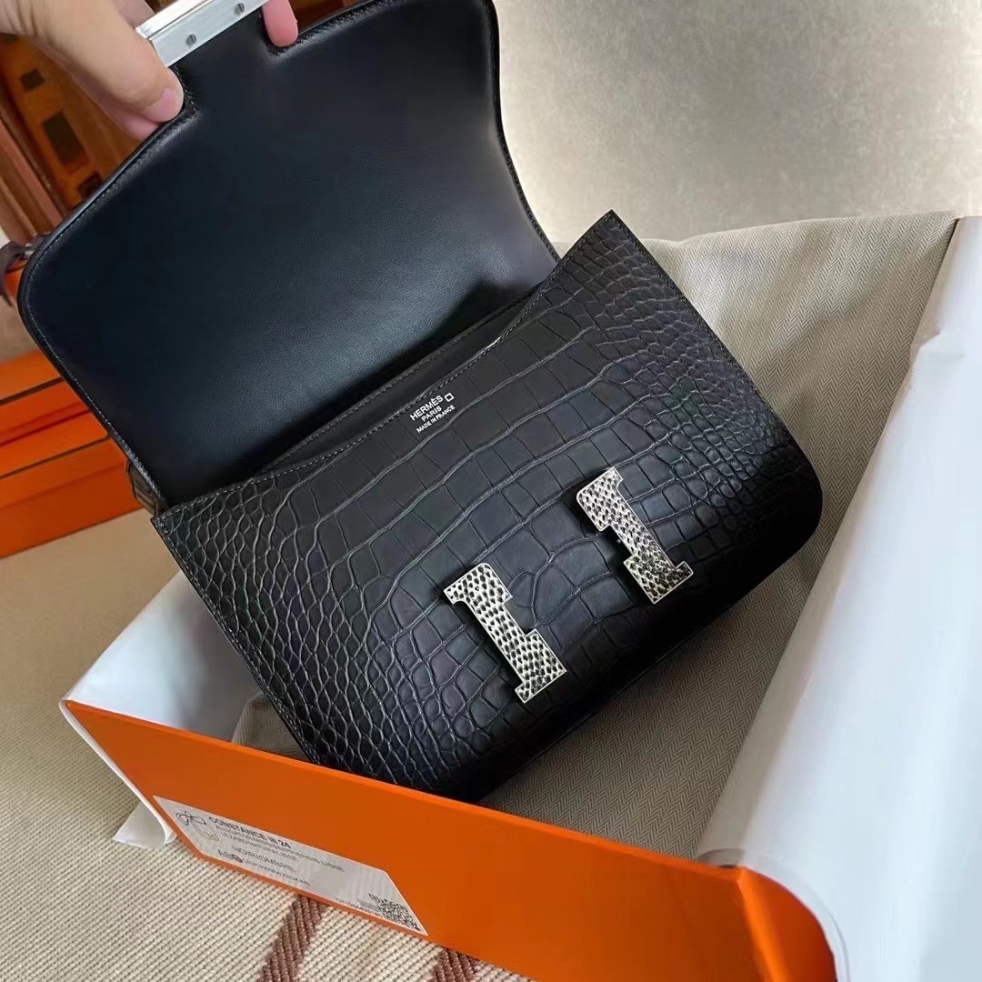 Dubai HM Constance 24cm 89 Noir Matte Alligator Crocodile 配蜥蜴扣