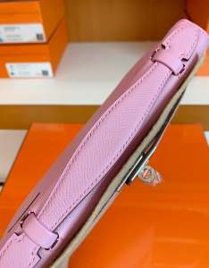 HM kl pochette 现货 Minikl 一代 22cm晚宴包 X9 锦葵紫 Epsom皮 银扣❤