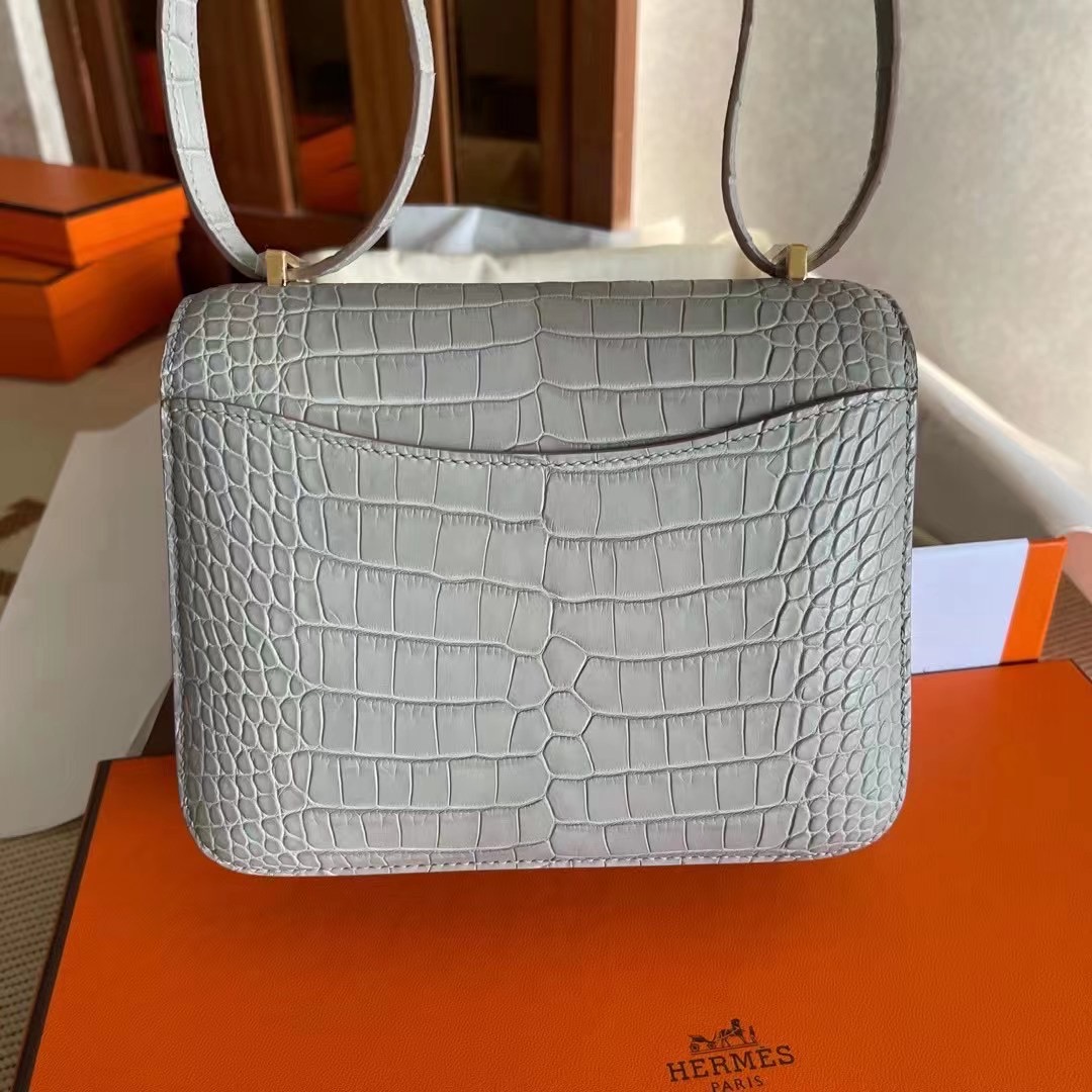 Saudi Arabia Riyadh HM Constance 19cm 80 Gris Perle Matte alligator crocodile