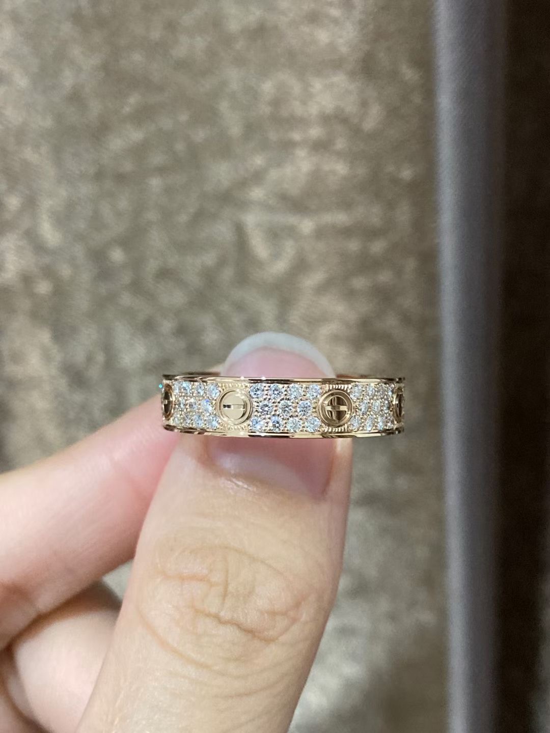 LOVE RING IN 18K GOLD WITH DIAMONDS