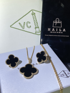 Magic Alhambra long necklace, 1 motif And Earrings