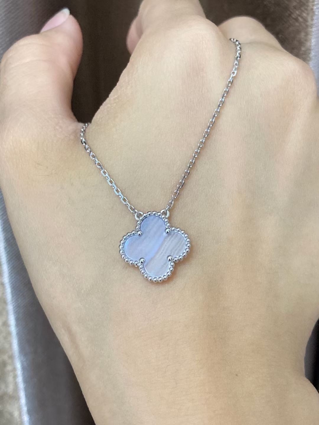 VAN CLEEF & ARPELS PURE ALHAMBRA medium purple chalcedony clover necklace