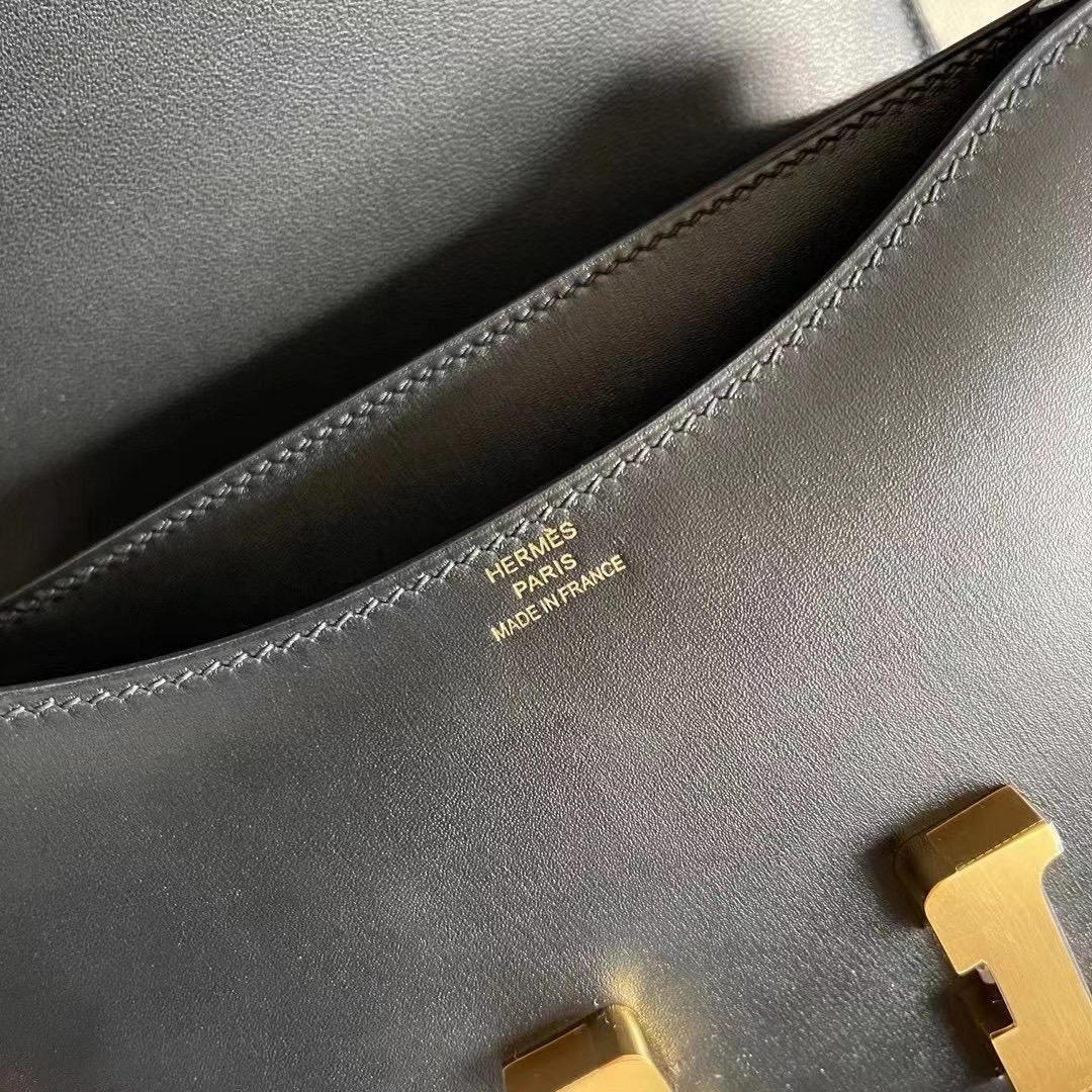 Qatar Al Jumaliyah HM Constance 18cm Box calfskin CC89 Noir GHW