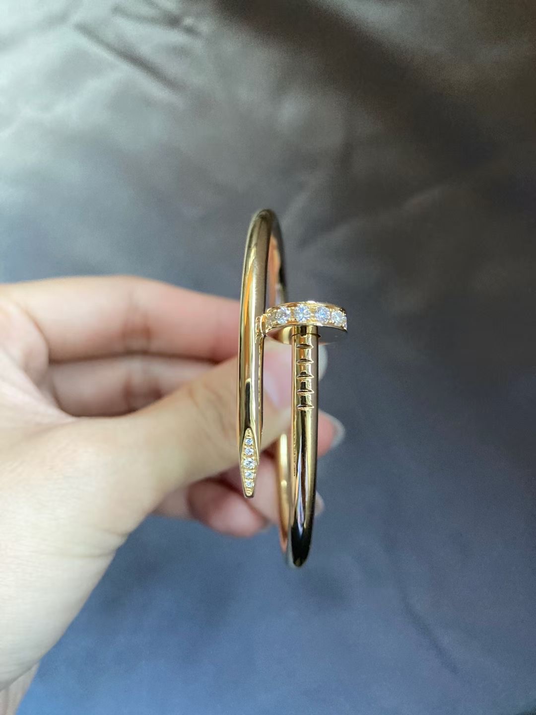 JUSTE UN CLOU BRACELETS gold with diamonds
