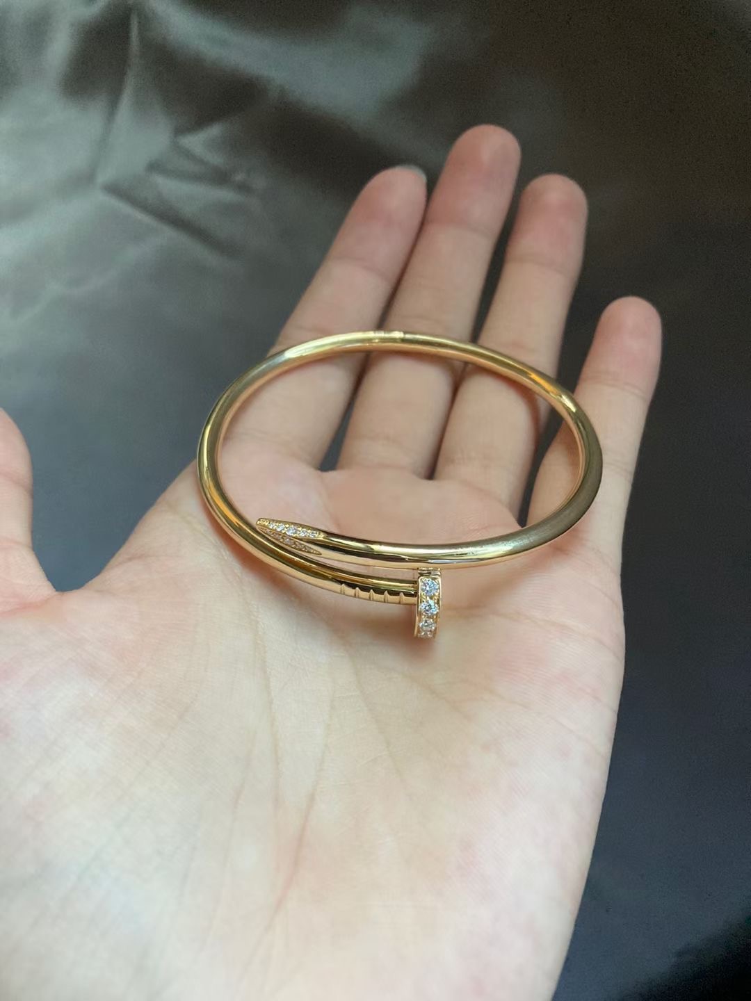 JUSTE UN CLOU BRACELETS gold with diamonds