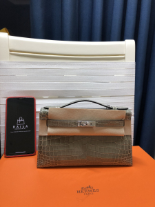 Qatar HM MiniKL Pochette 81 Gris Tourterelle Alligator Crocodile