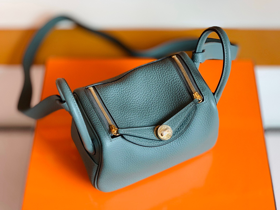 Canada HM Mini LD Handbag 19cm Clemence cc63 vert amande 杏綠色