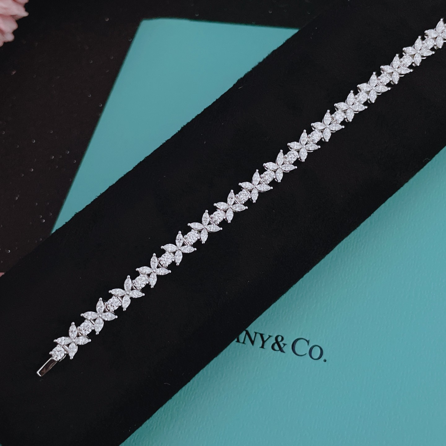 Tiffany Narrow Alternating Bracelet White Gold With Diamond