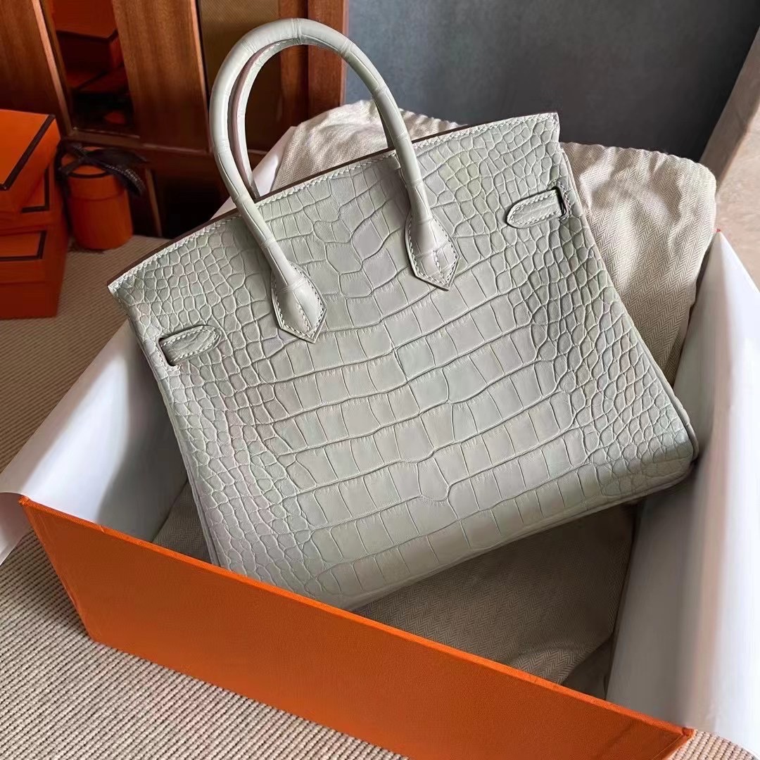BK 25 Mist Face Alligator 80 Pearl Grey Gold Buckle Spot