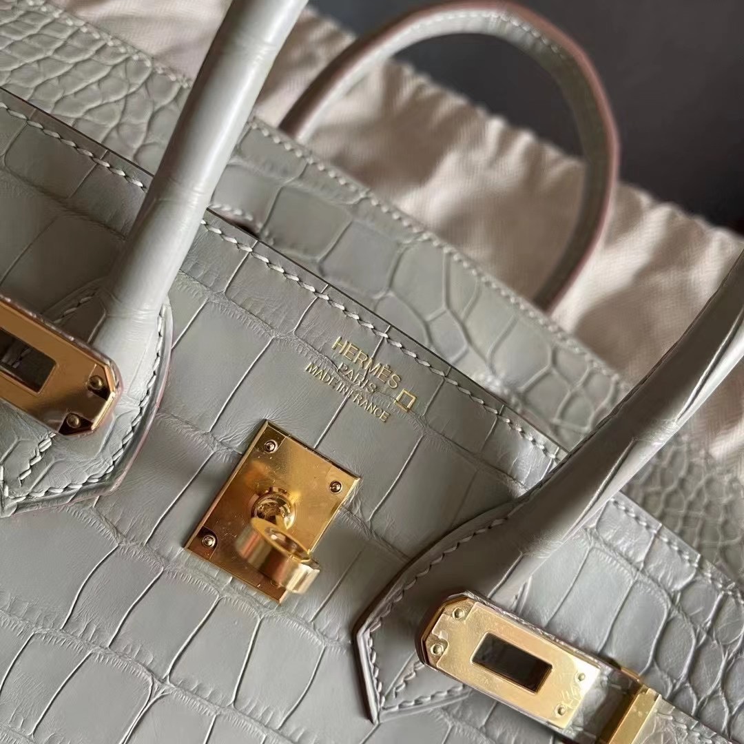 BK 25 Mist Face Alligator 80 Pearl Grey Gold Buckle Spot