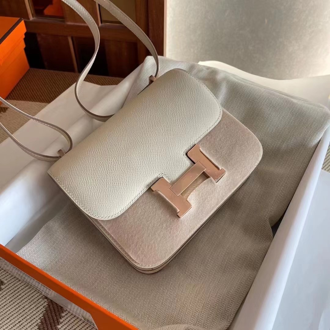 Kuwait HM Constance 24 Epsom 10 Craie  Rose Gold HW