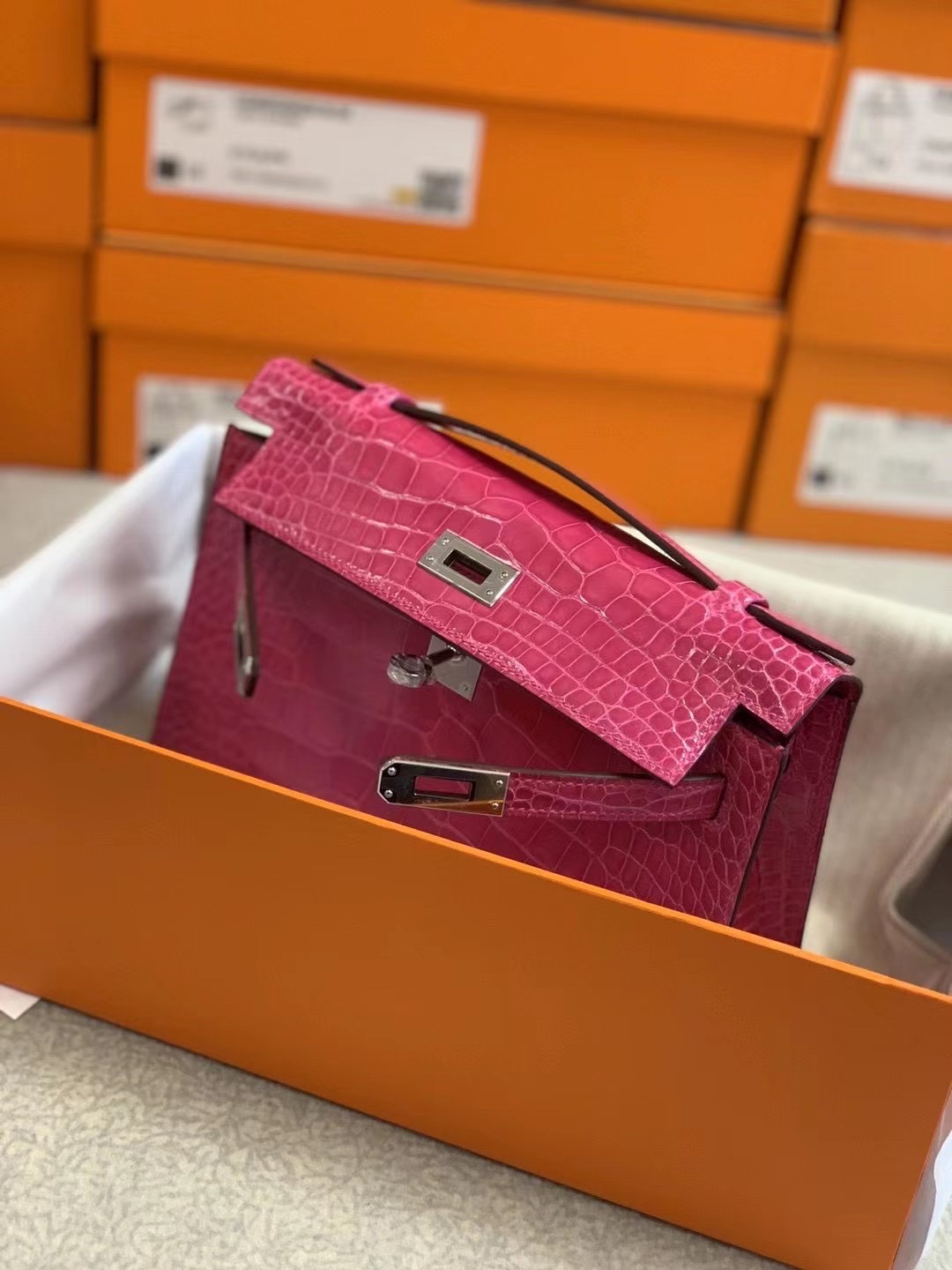 HM MiniKL pochette 22cm E5桃红色 Rose Tyrien 亮面方块 美洲鳄