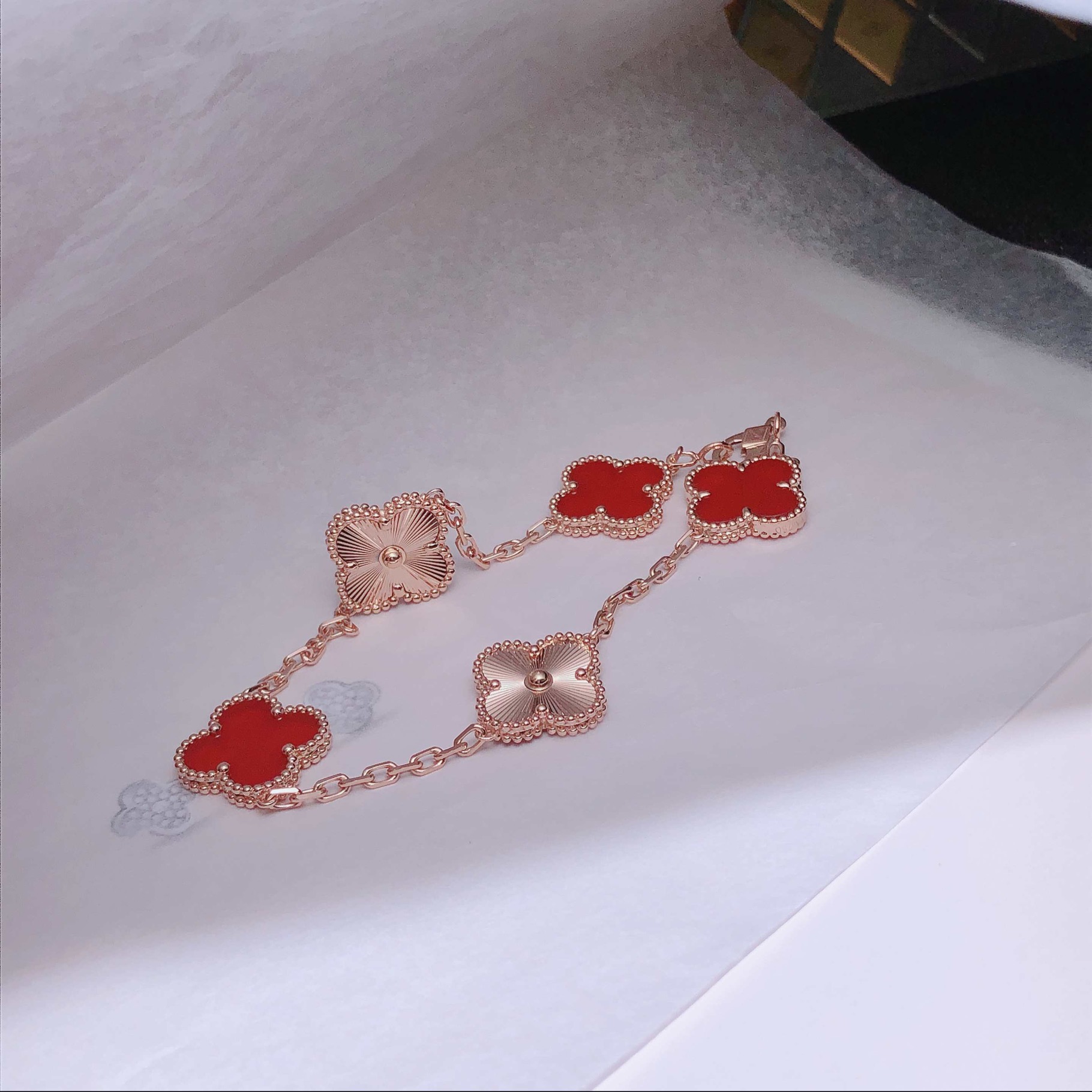 Kuwait Shop Vintage Alhambra bracelet, 5 motifs