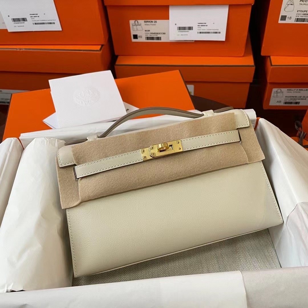 Kuwait HM KL pochette 22 Swift皮 Craie 10奶昔白 金扣