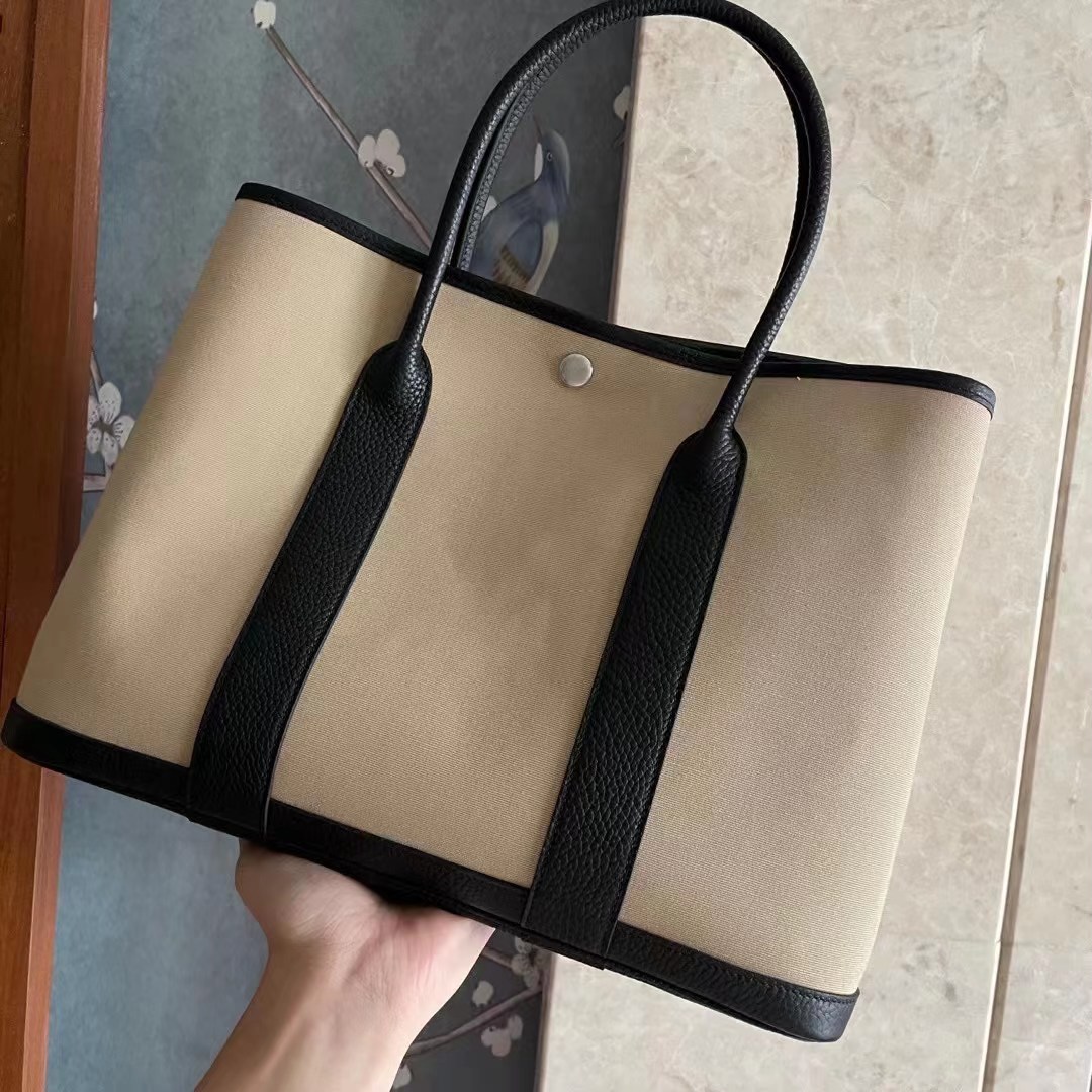 HM écru noir Negonda calfskin Garden Party 36 bag