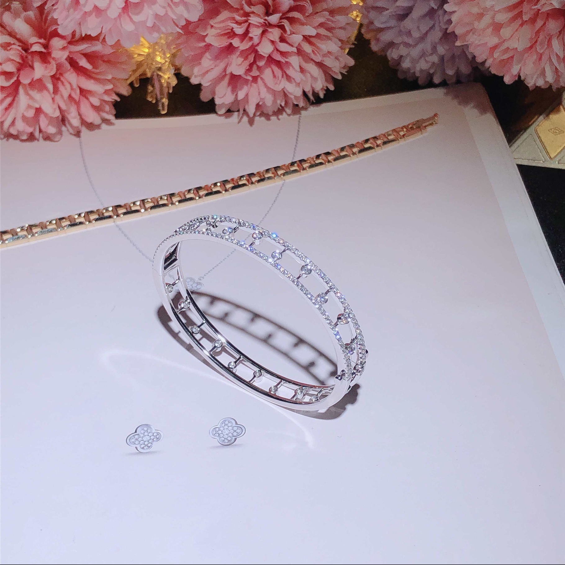 Dewdrop 白金钻石手镯 Diamond Bracelet