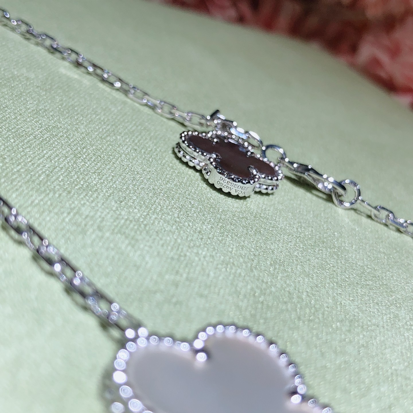 Magic Alhambra necklace, 6 motifs White gold, Mother-of-pearl, Onyx
