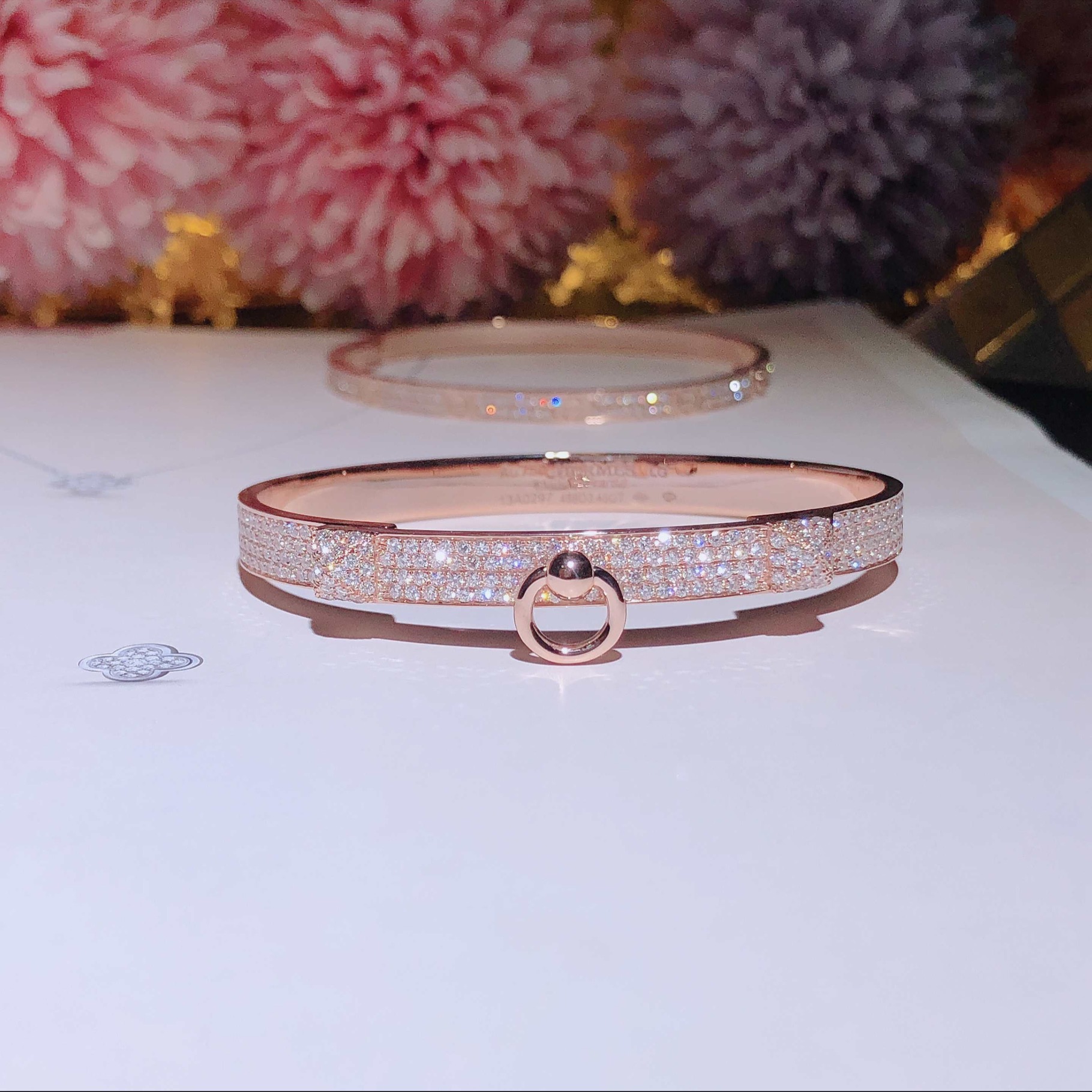 HM full diamond bracelet 18k gold with natural diamonds