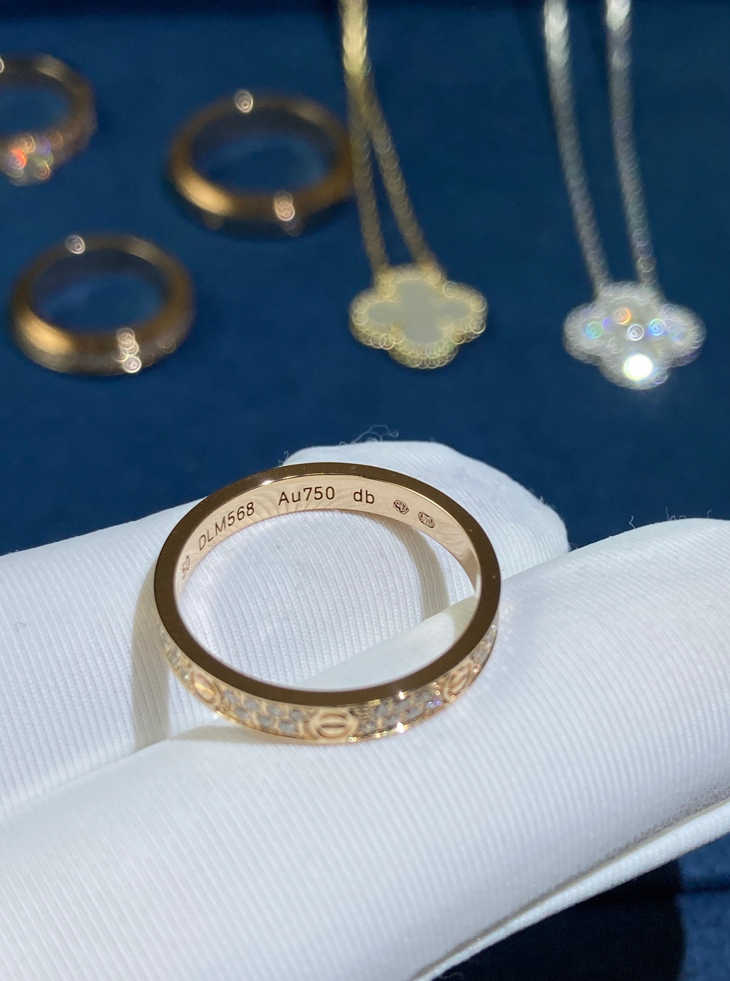 Love Ring Au750 18k Gold With Full Diamond