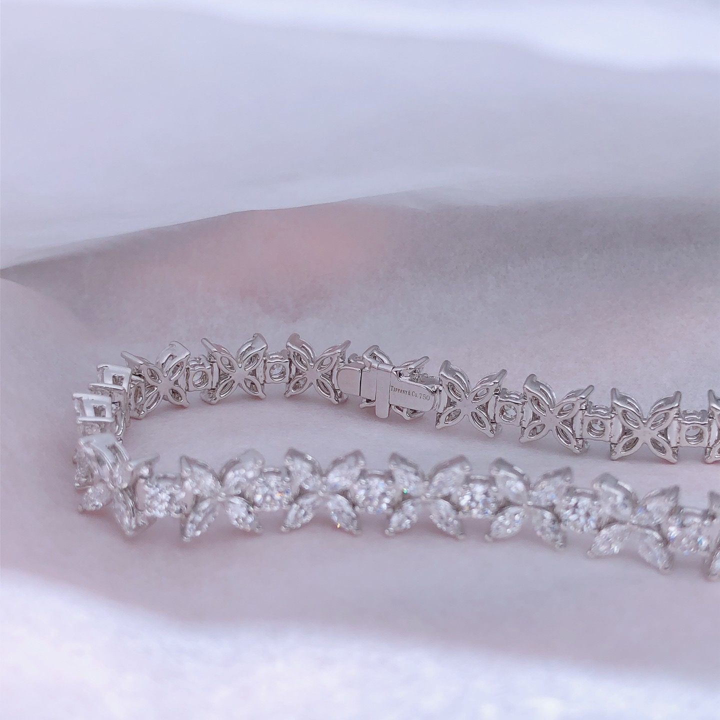 Tiffany Narrow Alternating Bracelet White Gold With Diamond